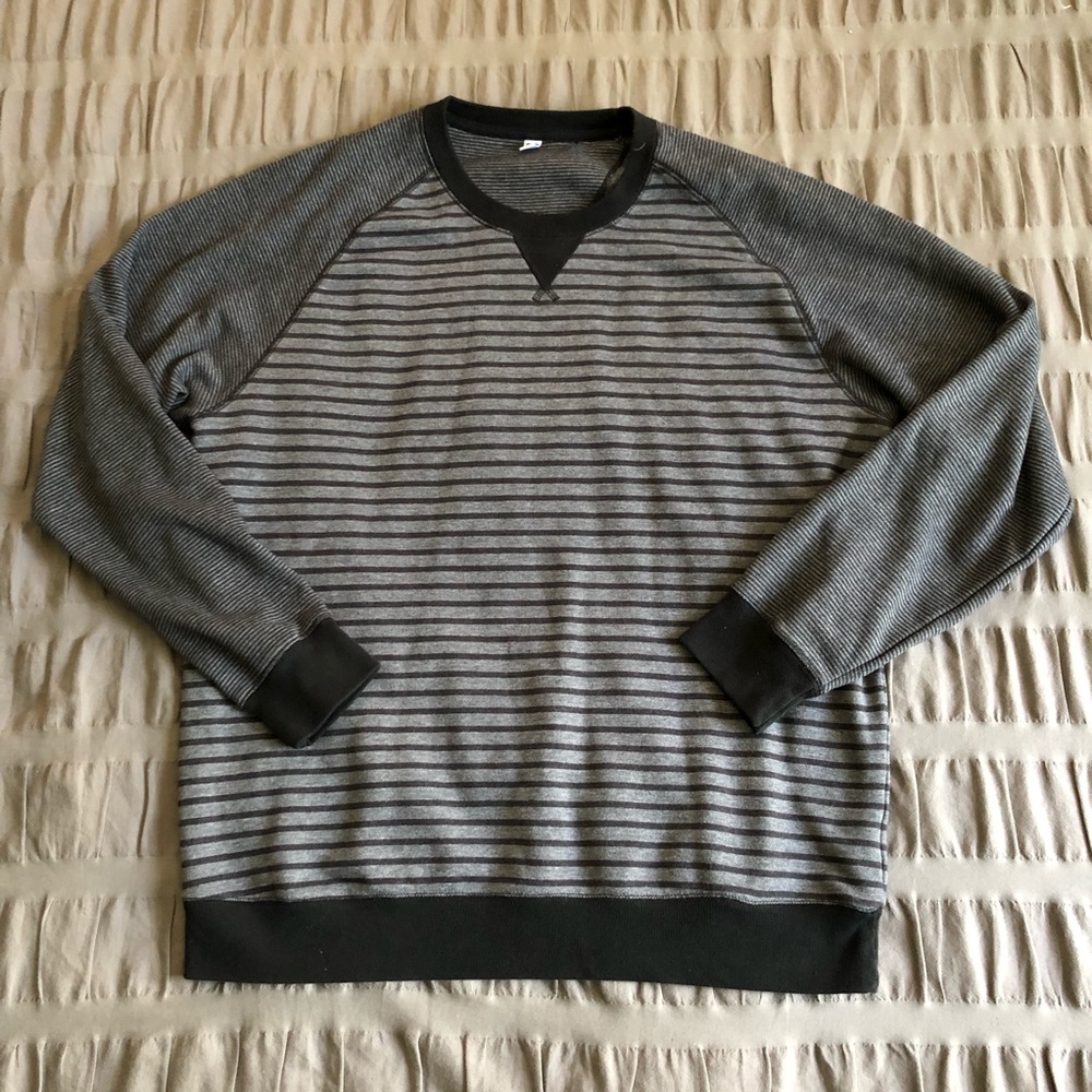 Uniqlo Black and Grey Striped Sweatshirt